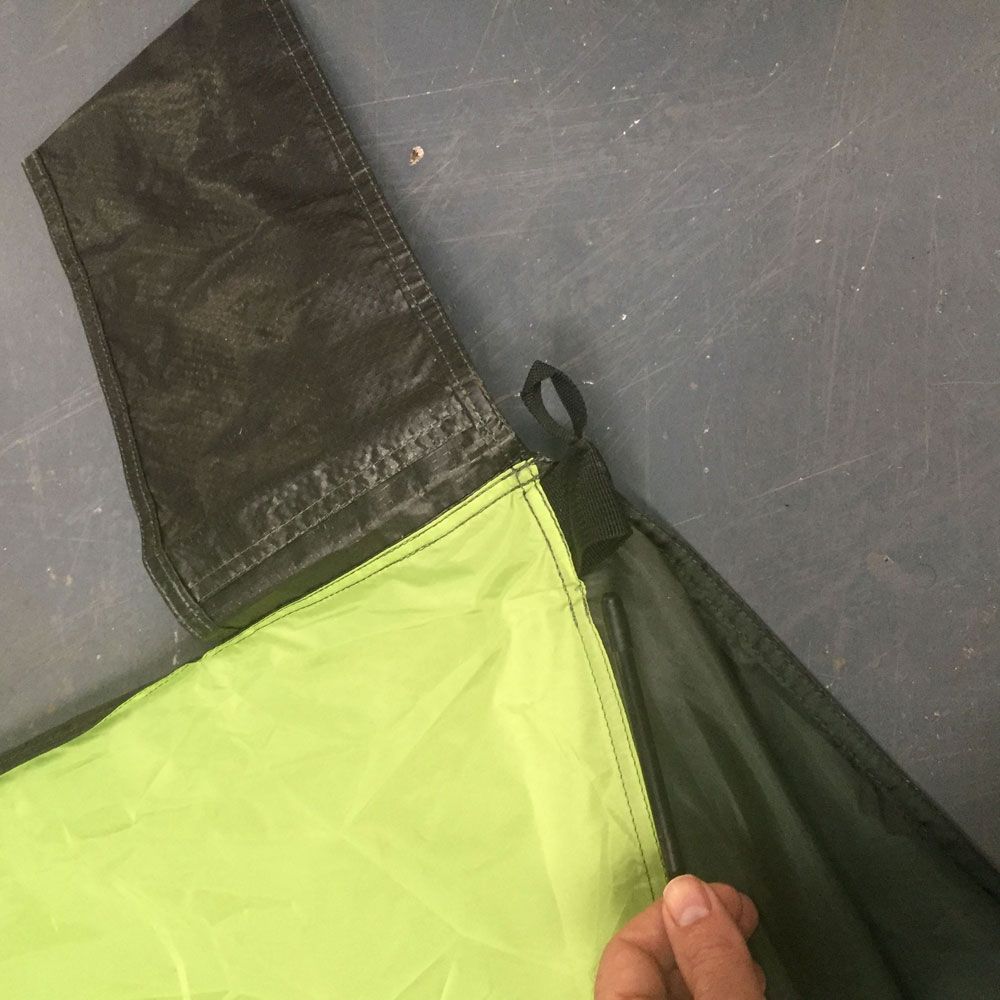 Waterproof Lightweight Beach Shelter. Ideal for Fishing, Photography